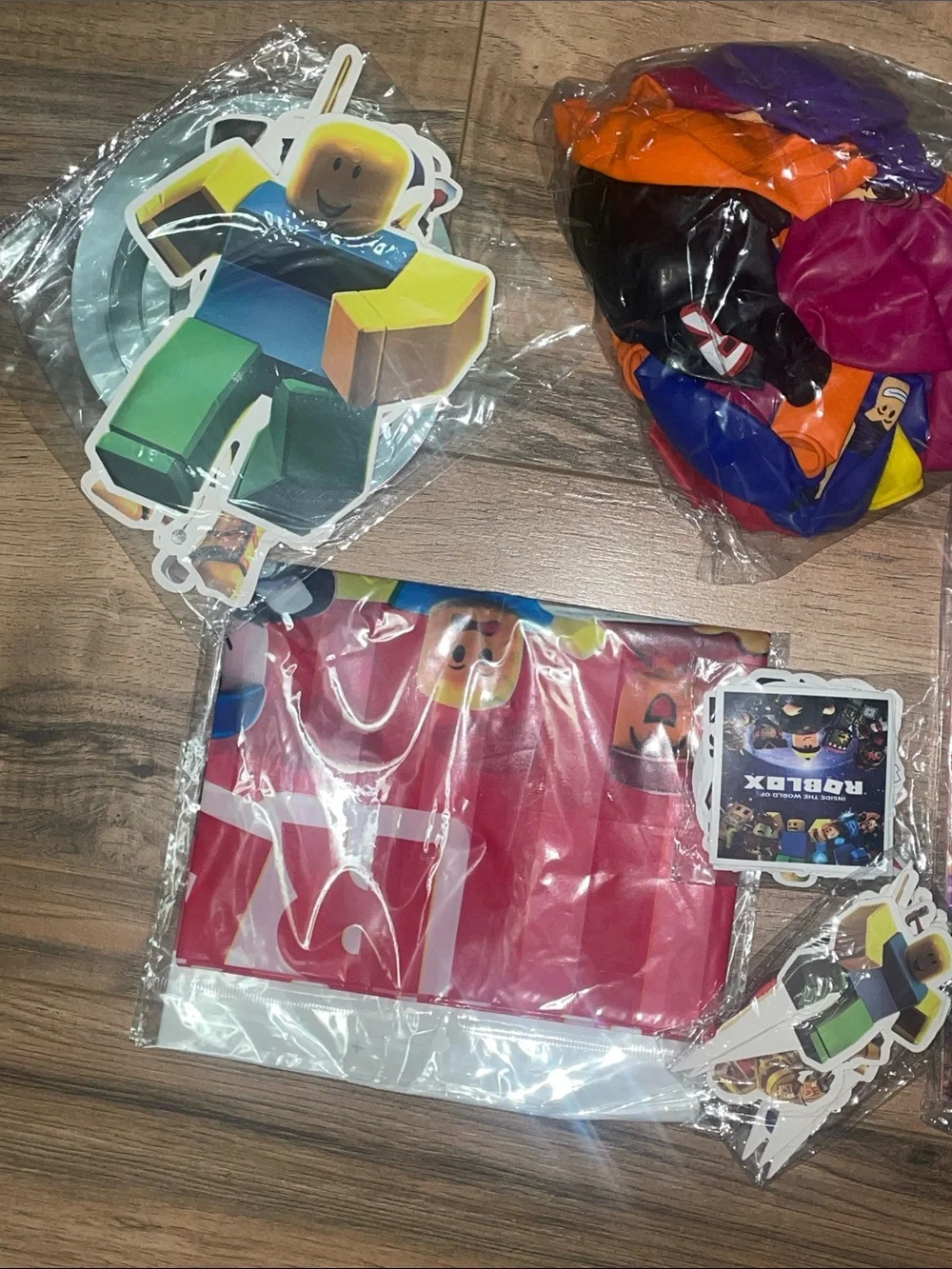 Roblox Happy Birthday Decorations